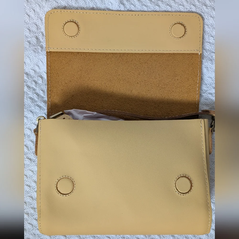 Portland Leather Yellow Crossbody Bag - Picture 5 of 8
